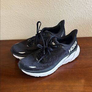 Hoka Clifton 8